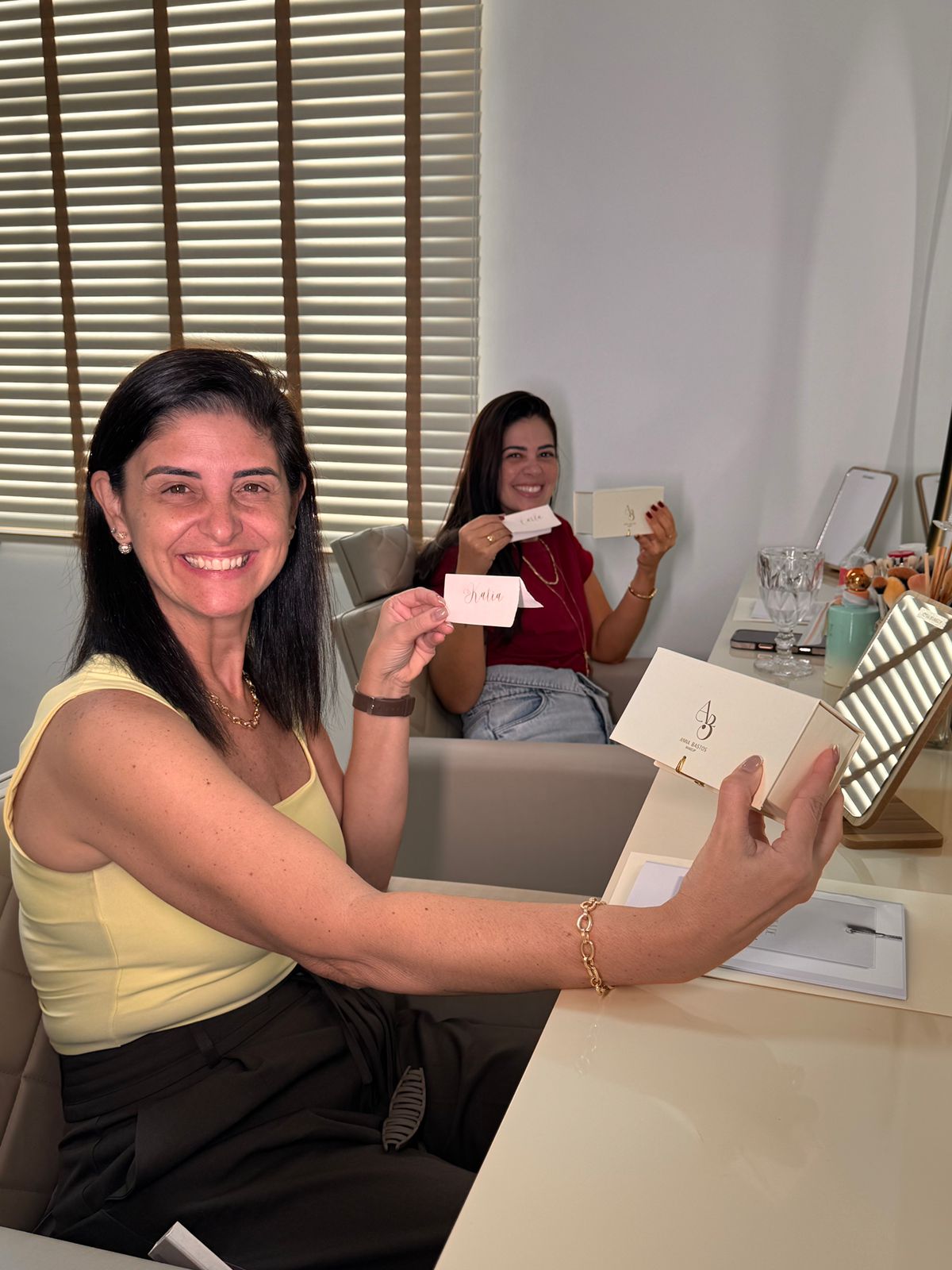Curso de automaquiagem - Carla e Kátia